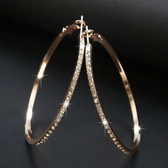 Jewelry - NEW 18k gold plated hoop earrings